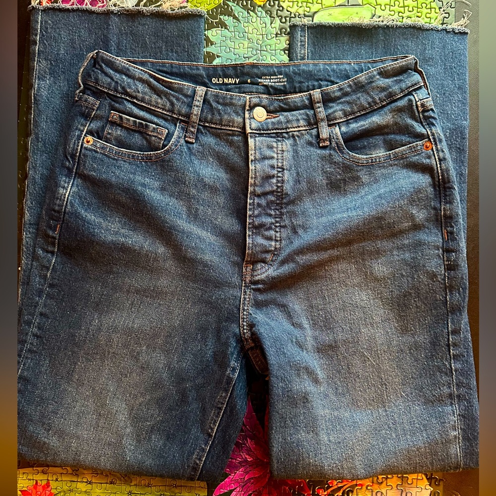 Old Navy jeans, women’s size 6. Worn one time